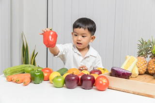 Peran Warna Alami dalam Membentuk Selera Makan Anak